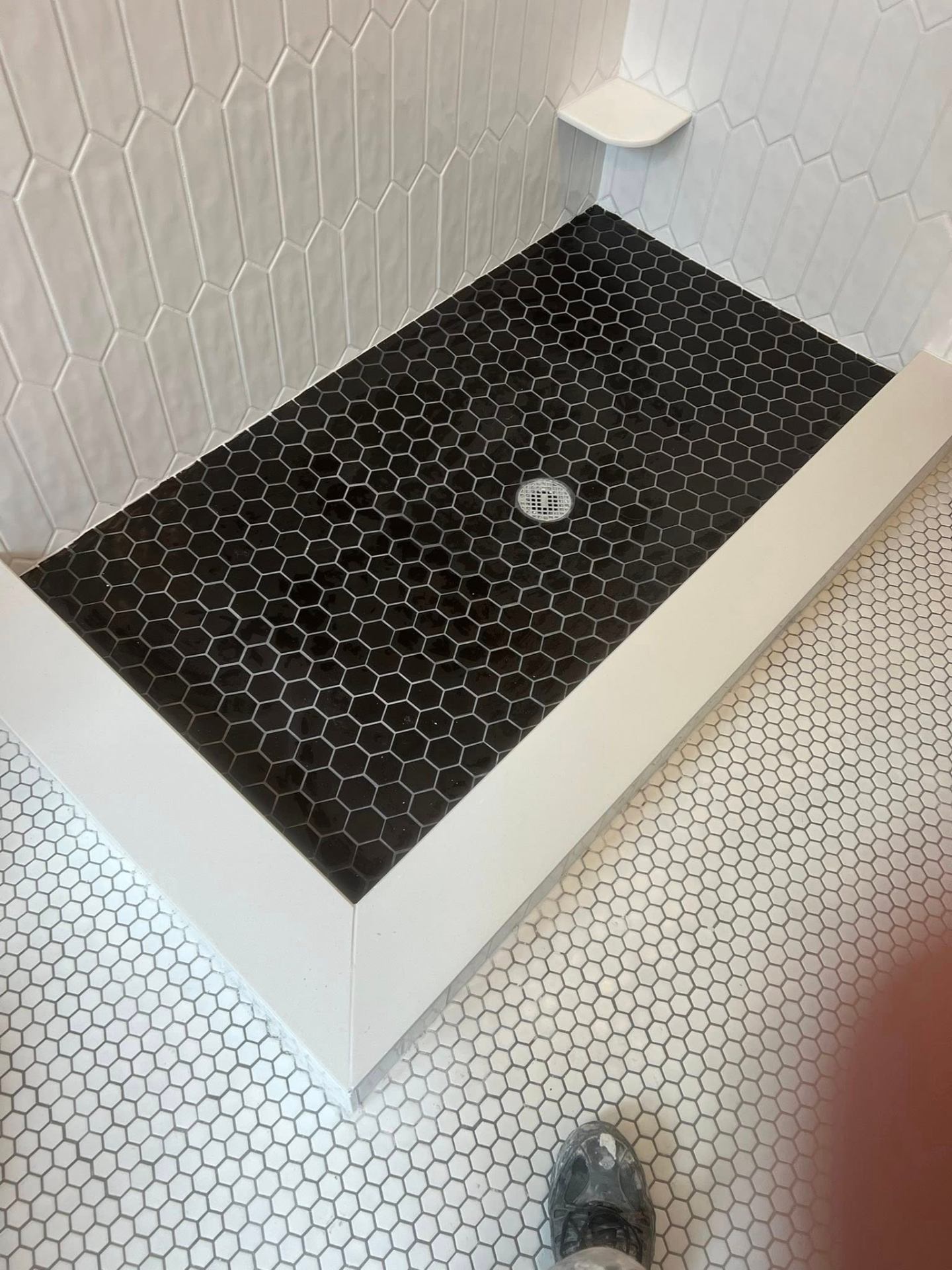 Black & white hex shower pan