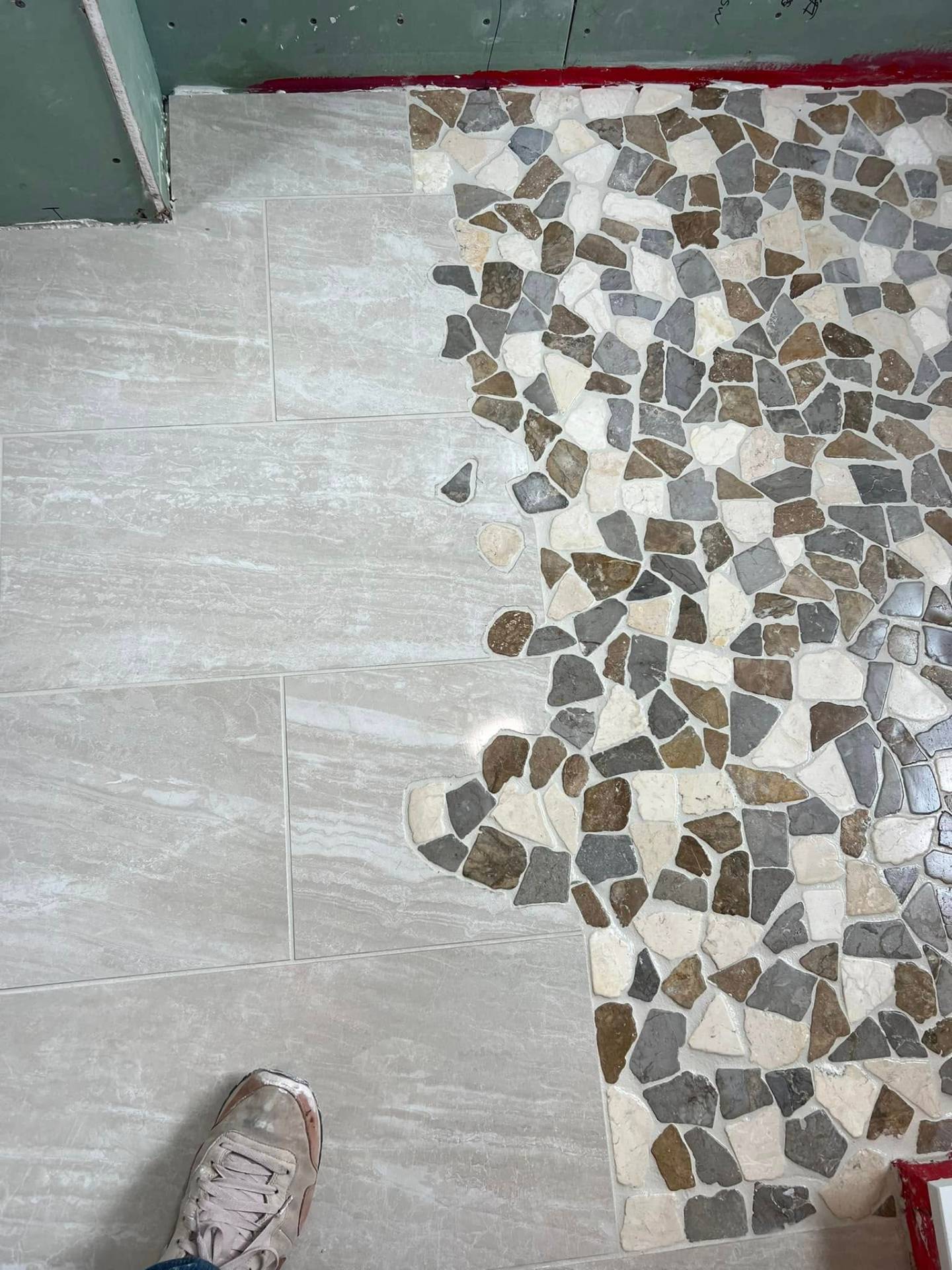 Mosaic to plank transition